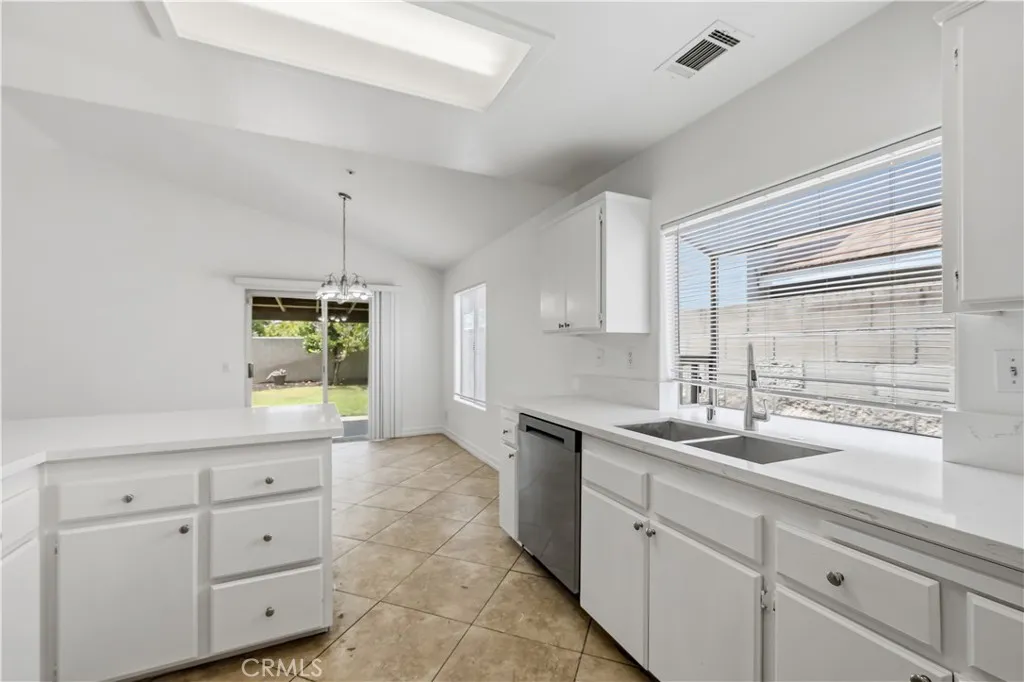 Additional image 61 of 14325 Chesebro Court, Fontana, CA 92335