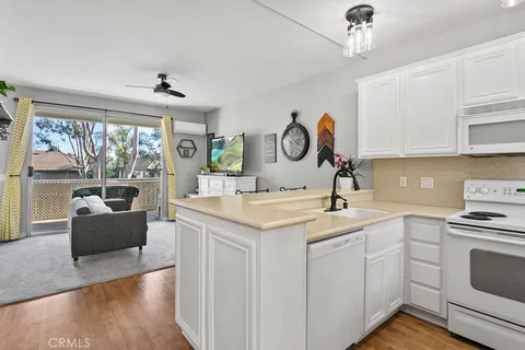 20191 Cape Coral Lane Unit 3-206, Huntington Beach, CA 92646 - MLS#: OC25065030