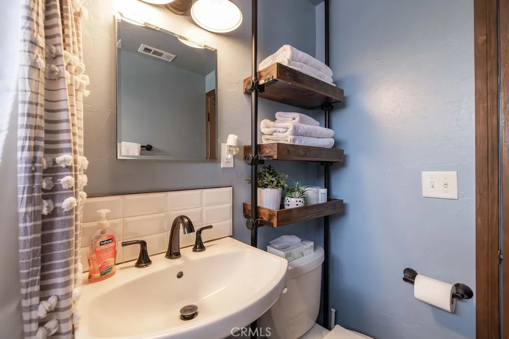 Additional image 18 of 712 Irving Way, Big Bear City, CA 92314