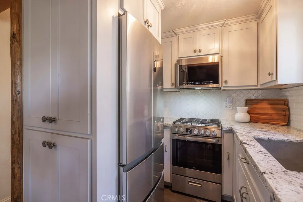 Additional image 7 of 712 Irving Way, Big Bear City, CA 92314