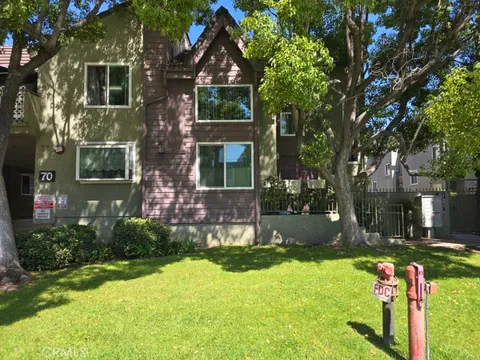 70 Harkness Avenue Unit 4, Pasadena, CA MLS: PW25102897