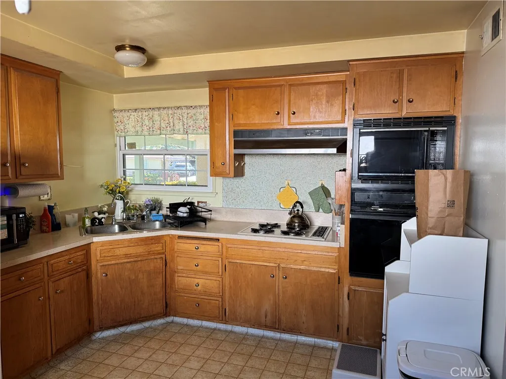 Additional image 12 of 3621 W Crystal Ln., Santa Ana, CA 92704