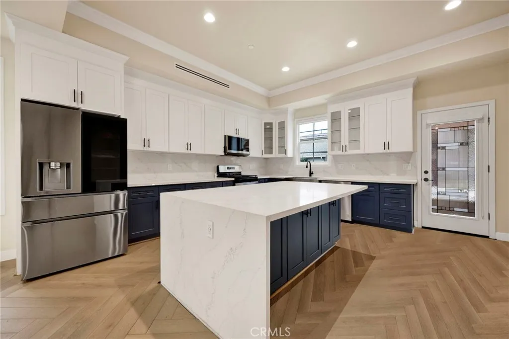 Additional image 8 of 74 S Oak Avenue, Pasadena, CA 91107