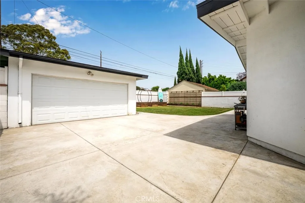 Additional image 110 of 6135 E 23rd Street, Long Beach, CA 90815