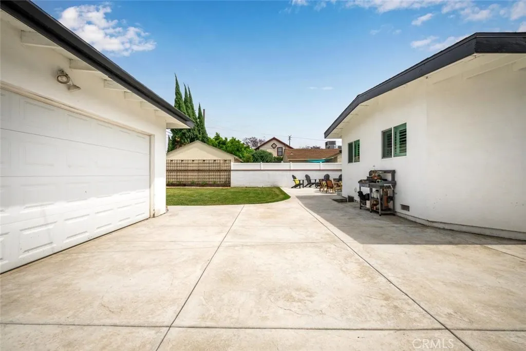 Additional image 111 of 6135 E 23rd Street, Long Beach, CA 90815