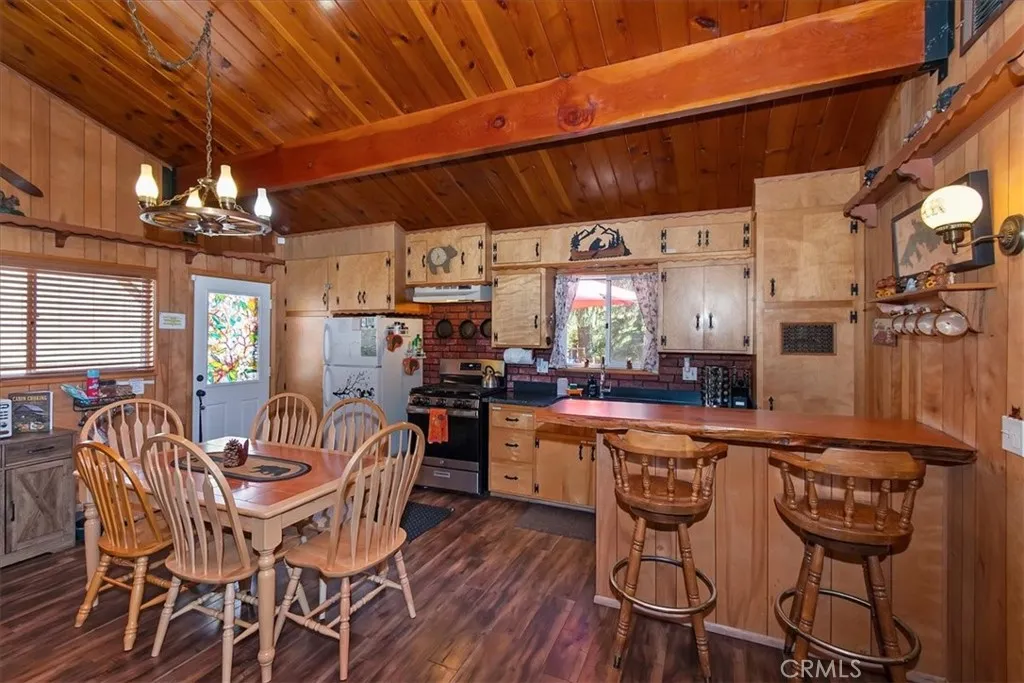 Additional image 15 of 42697 Cougar Rd, Big Bear Lake, CA 92315