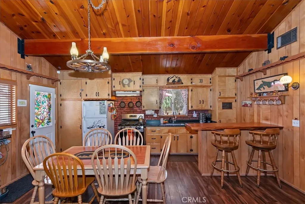 Additional image 14 of 42697 Cougar Rd, Big Bear Lake, CA 92315