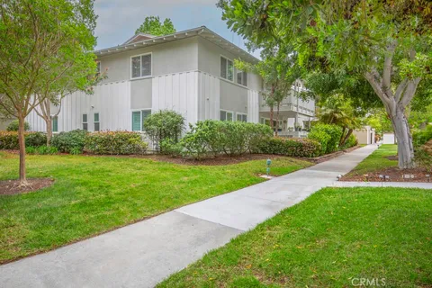 718 Ave Majorca Unit P, Laguna Woods, CA MLS: OC25087278