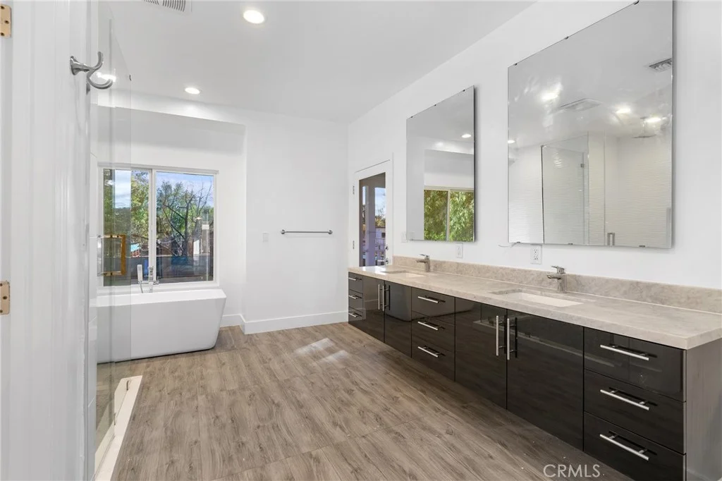Additional image 92 of 22904 Calvert Street, Woodland Hills, CA 91367