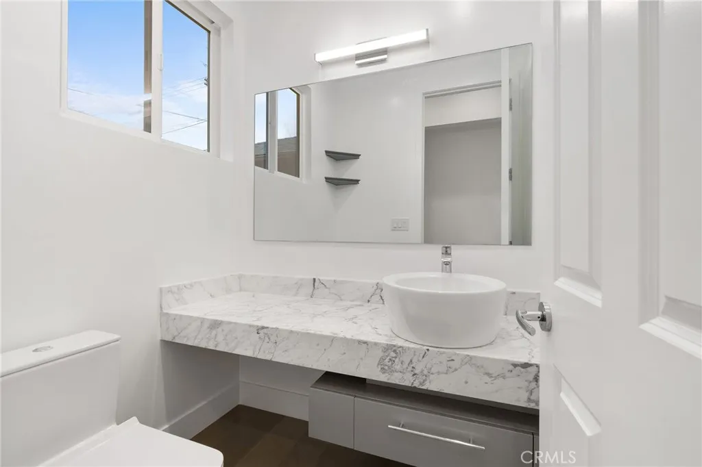 Additional image 110 of 22904 Calvert Street, Woodland Hills, CA 91367