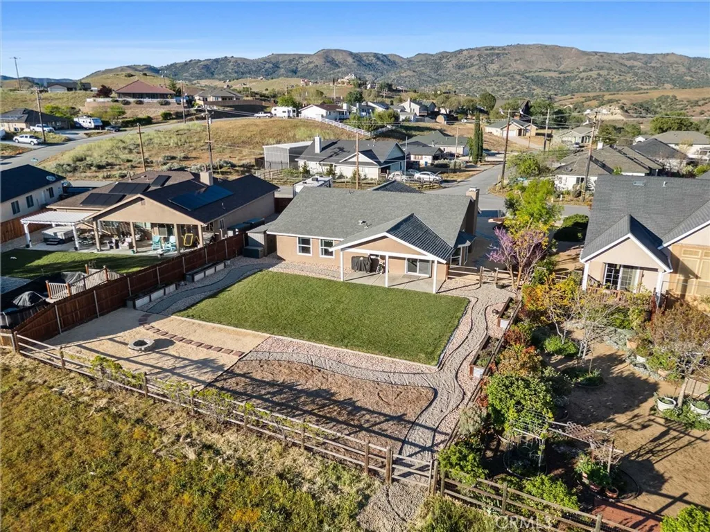 Additional image 5 of 20005 Bald Mountain Dr, Tehachapi, CA 93561
