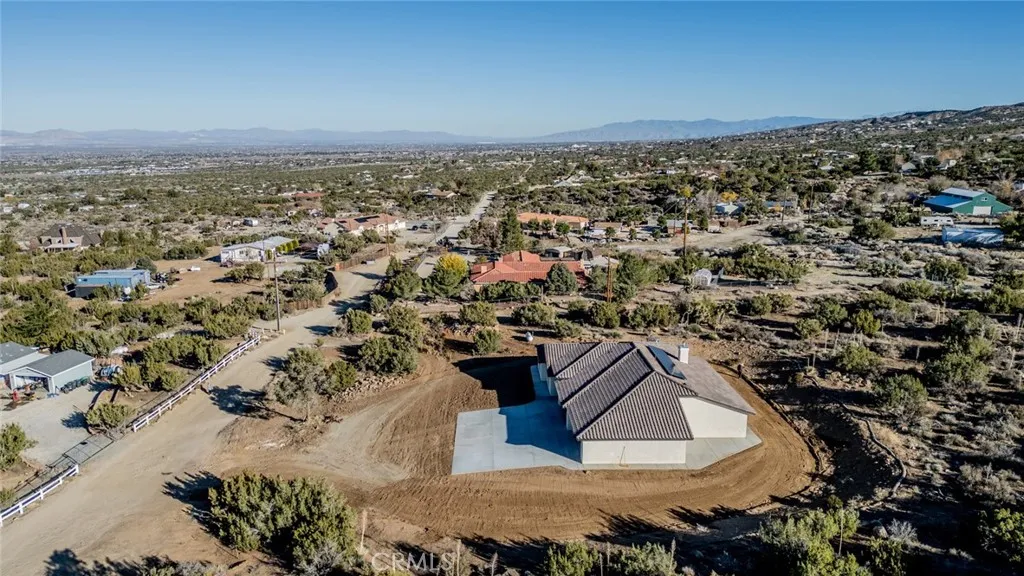 Property image for 1275 Hollister Rd, Pinon Hills, CA 92372
