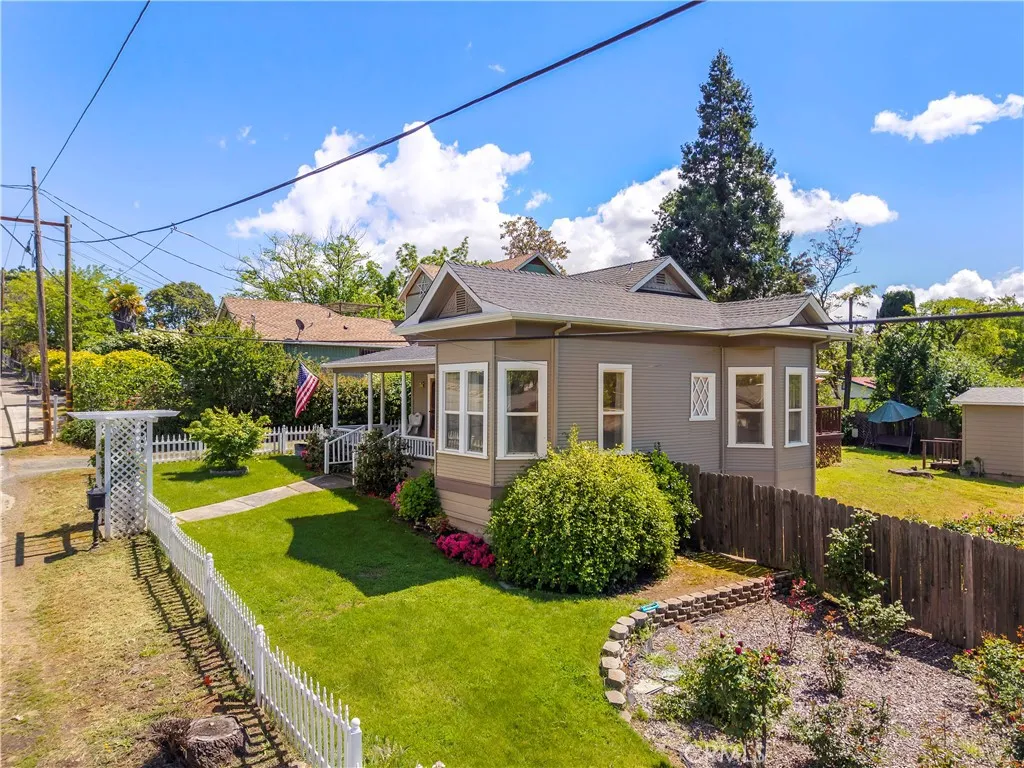 Additional image 35 of 355 1st St, Lakeport, CA 95453