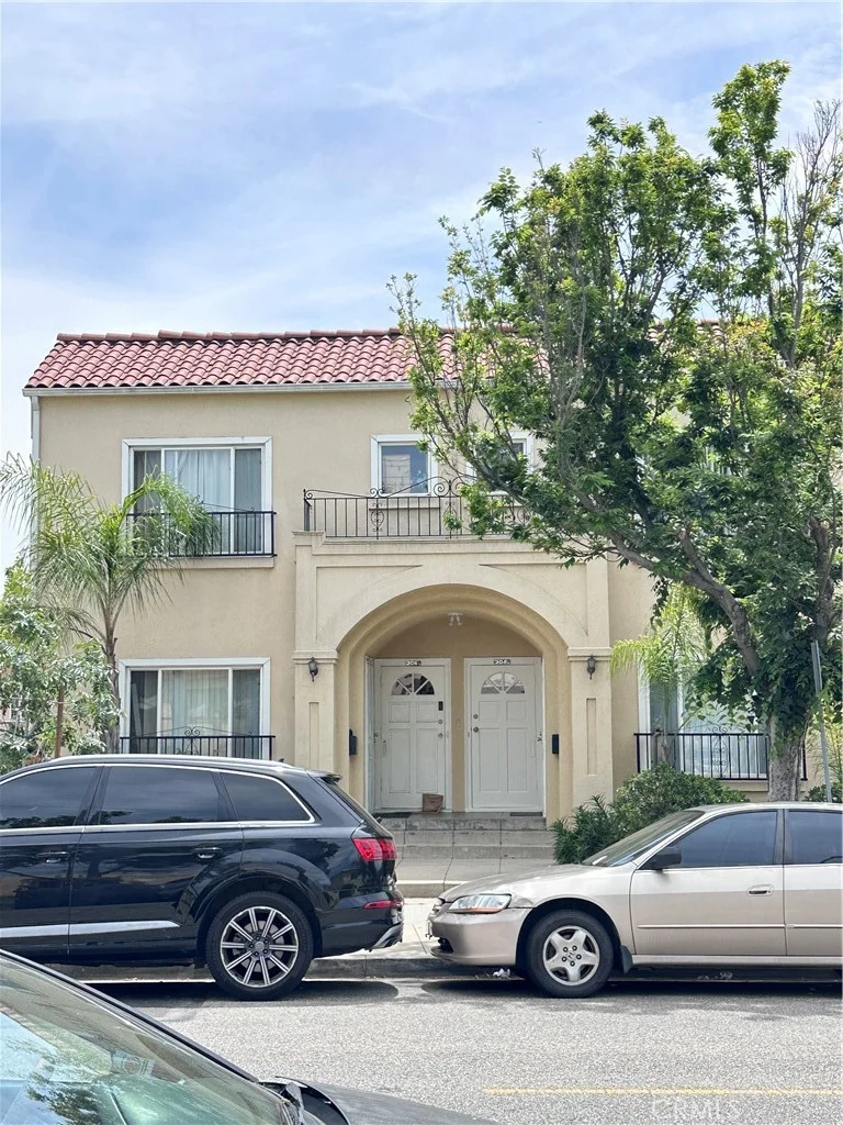 204 E Maple St, Glendale, CA 91205