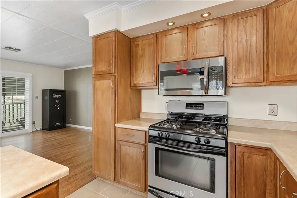 Additional image 4 of 626 N Dearborn St Unit 205, Redlands, CA 92374