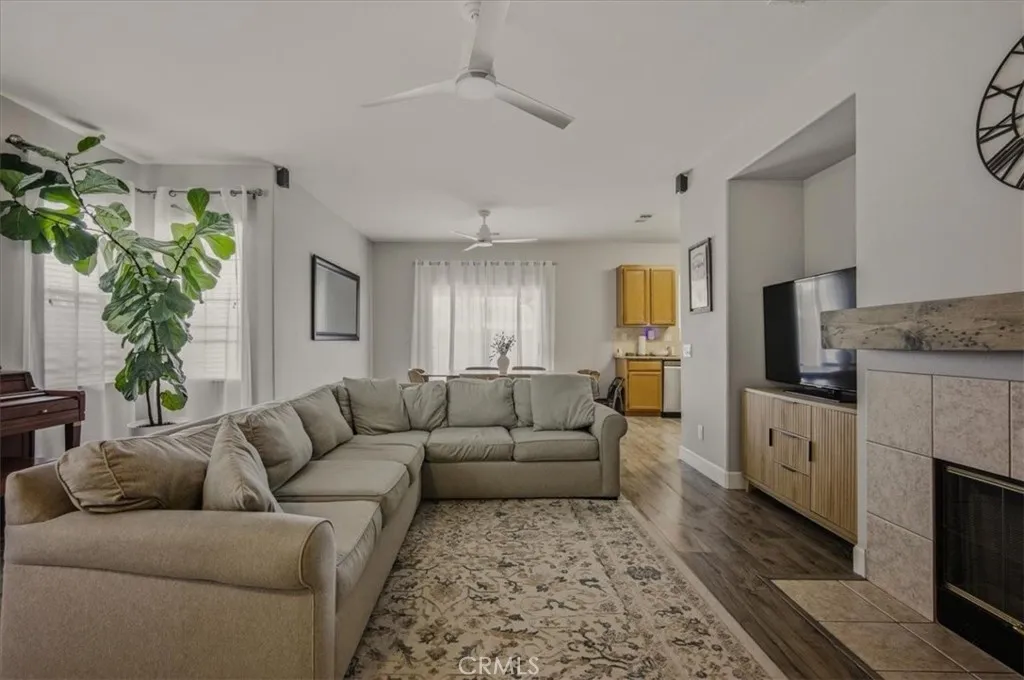 Additional image 8 of 204 E Manchester Lane, San Bernardino, CA 92408