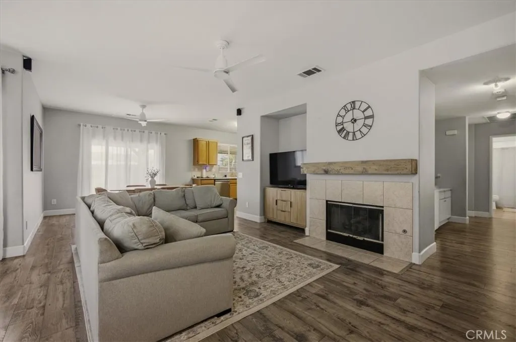 Additional image 7 of 204 E Manchester Lane, San Bernardino, CA 92408