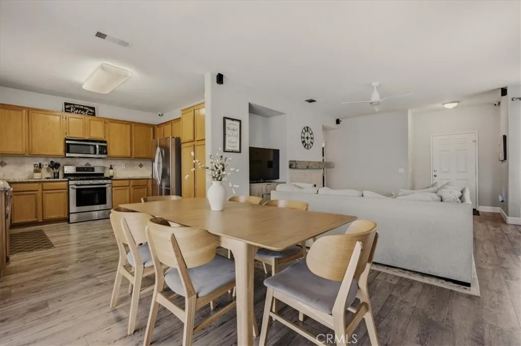 Additional image 11 of 204 E Manchester Lane, San Bernardino, CA 92408