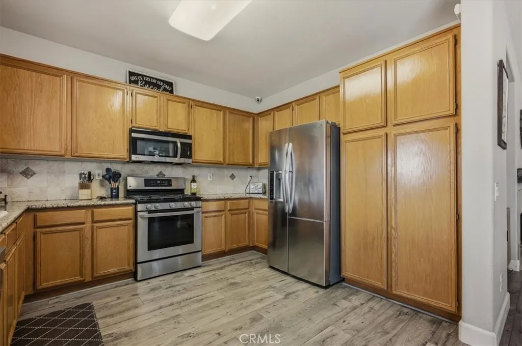 Additional image 14 of 204 E Manchester Lane, San Bernardino, CA 92408