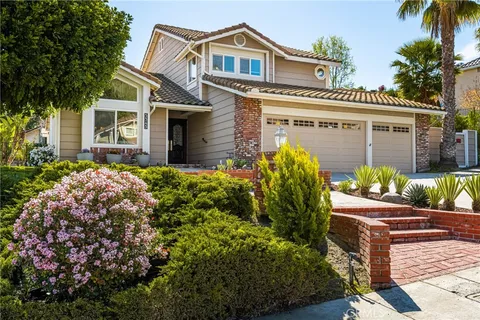 5343 E Big Sky Lane, Anaheim Hills, CA MLS: PW25057506