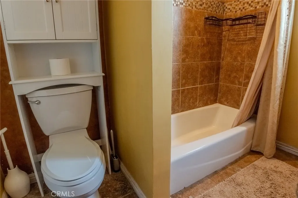 Additional image 66 of 128 E 67th Way, Long Beach, CA 90805