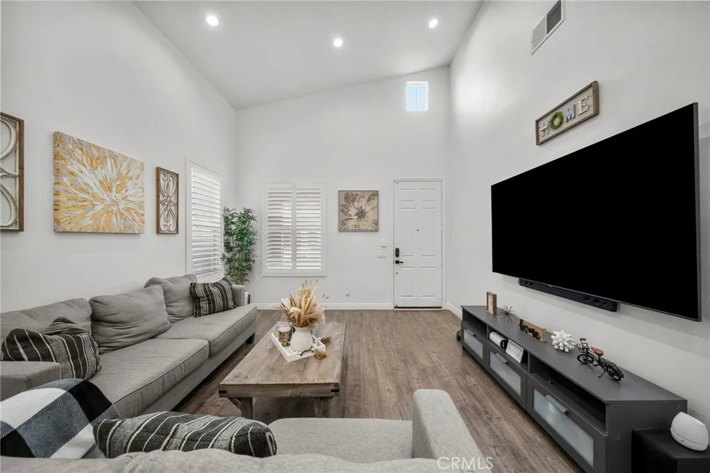 Additional image 10 of 28341 Willow Court, Saugus, CA 91350