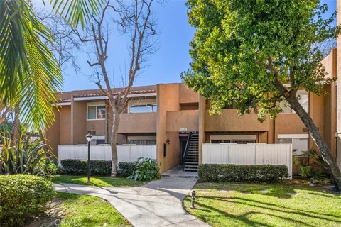 1101 W Macarthur Boulevard Unit 304, Santa Ana, CA 92707 - MLS#: OC25016113