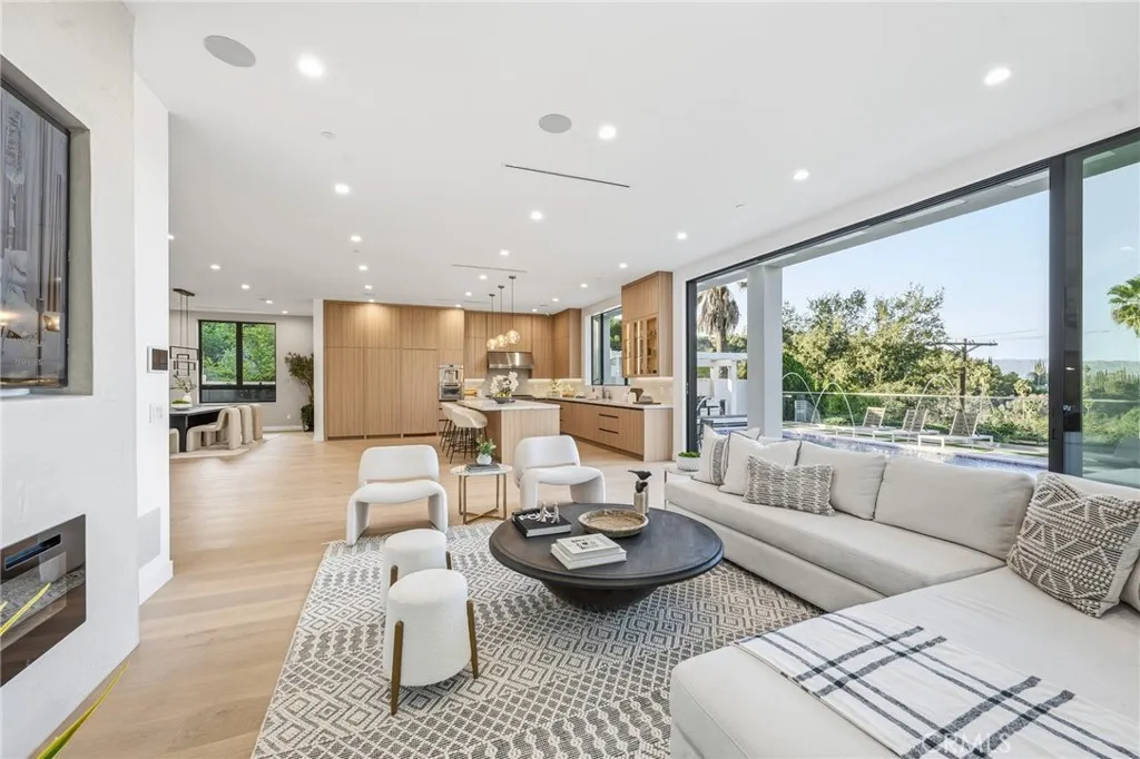 Additional image 31 of 4331 Alonzo, Encino, CA 91316