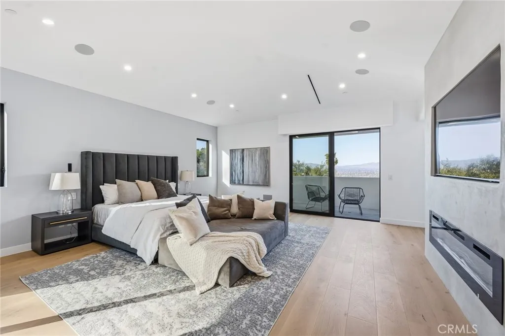 Additional image 108 of 4331 Alonzo, Encino, CA 91316