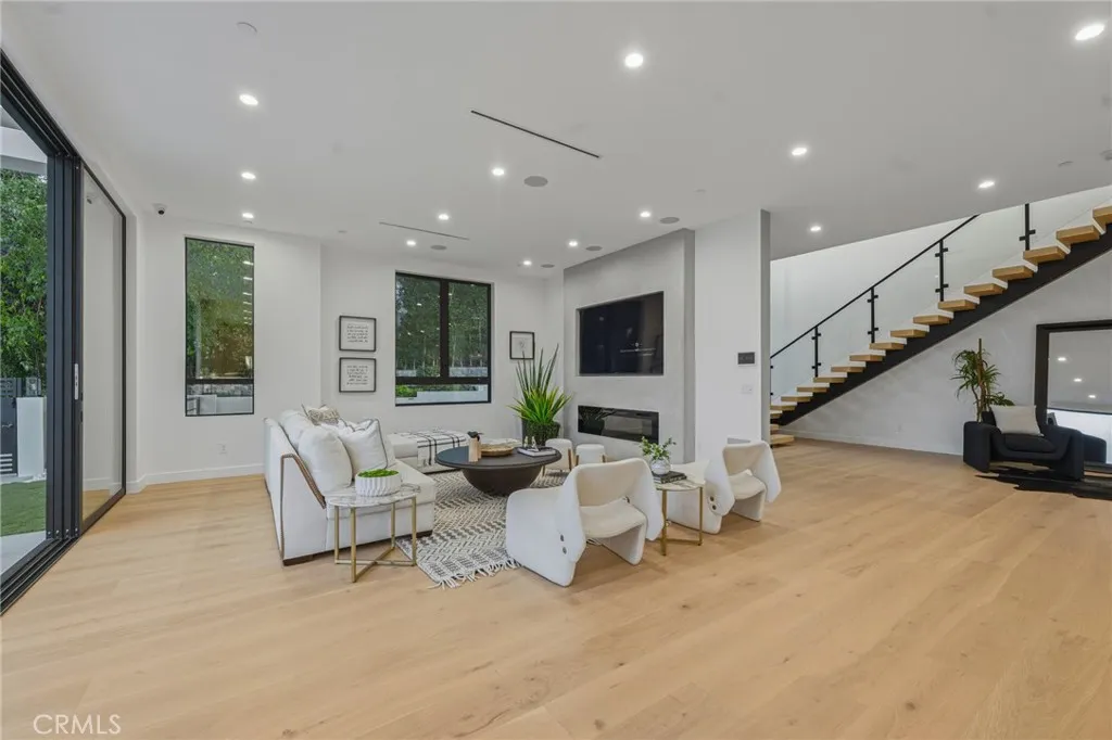 Additional image 99 of 4331 Alonzo, Encino, CA 91316