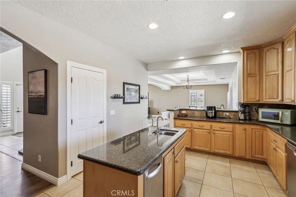 Additional image 52 of 8294 Aster Road, Oak Hills, CA 92344