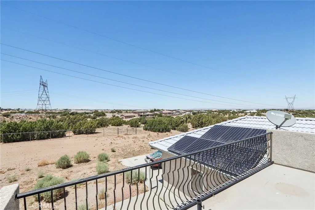 Additional image 8 of 8294 Aster Road, Oak Hills, CA 92344