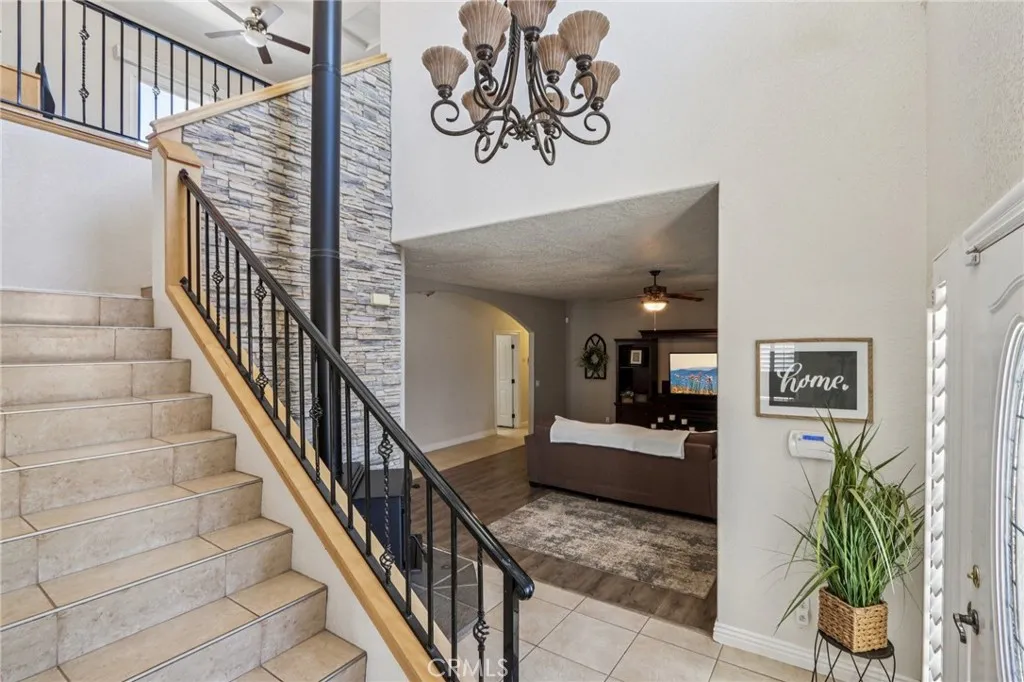 Additional image 11 of 8294 Aster Road, Oak Hills, CA 92344