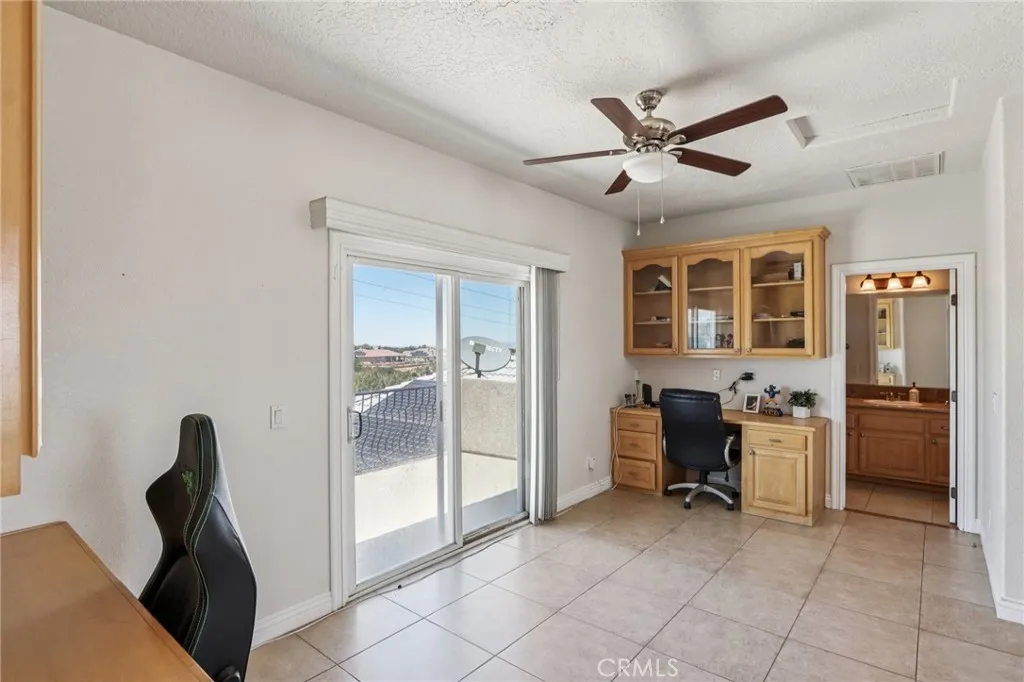 Additional image 24 of 8294 Aster Road, Oak Hills, CA 92344