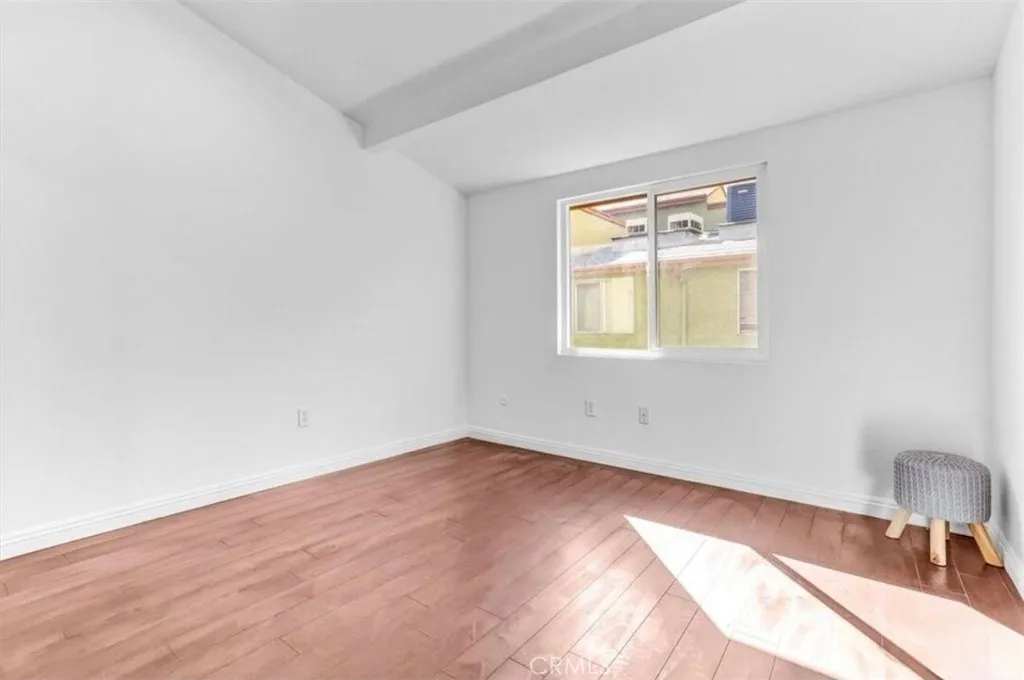 Additional image 8 of 6155 Reseda Blvd Unit 4, Tarzana, CA 91335