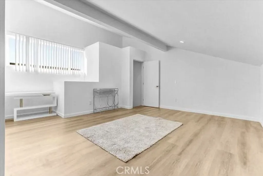 Additional image 17 of 6155 Reseda Blvd Unit 4, Tarzana, CA 91335