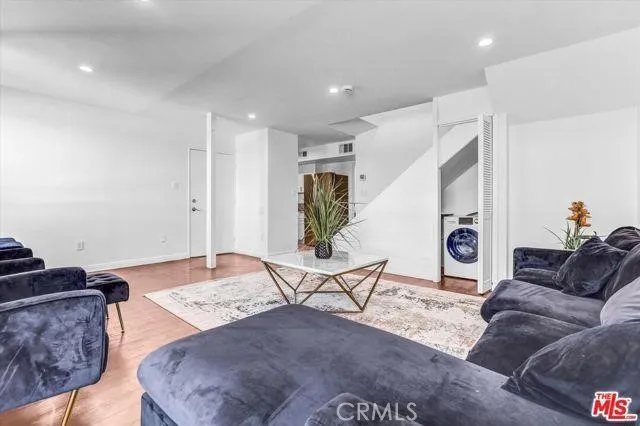 Additional image 20 of 6155 Reseda Blvd Unit 4, Tarzana, CA 91335