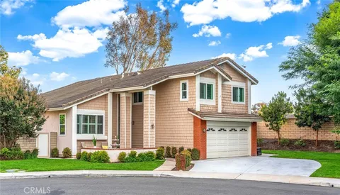 11 Henry, Irvine, CA MLS: OC25064199