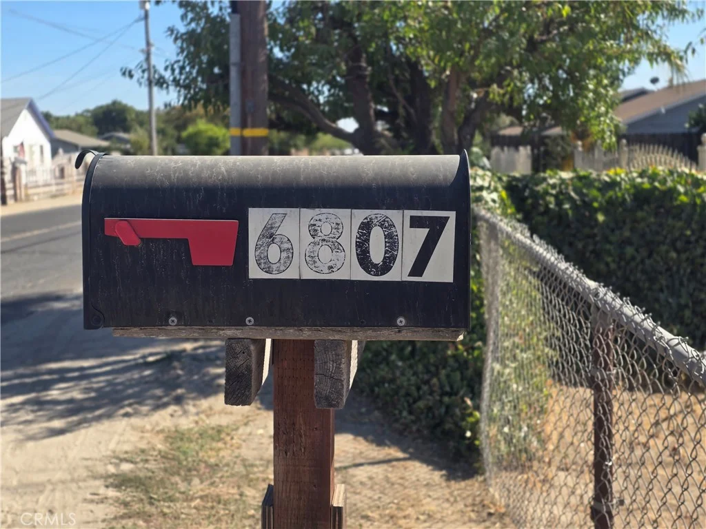 6805 California St, Winton, CA 95388
