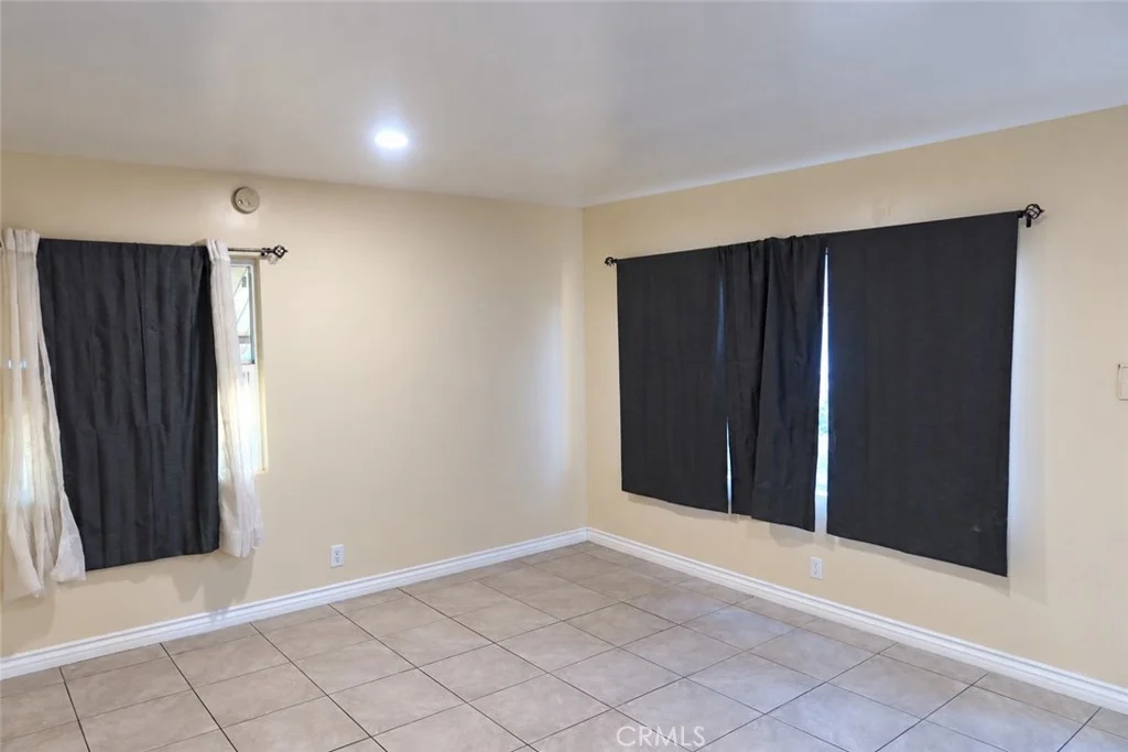1850 W Arlington Street, Long Beach, CA 90810