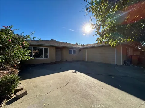 421 Sundance Lane, Madera, CA MLS: MD25046290