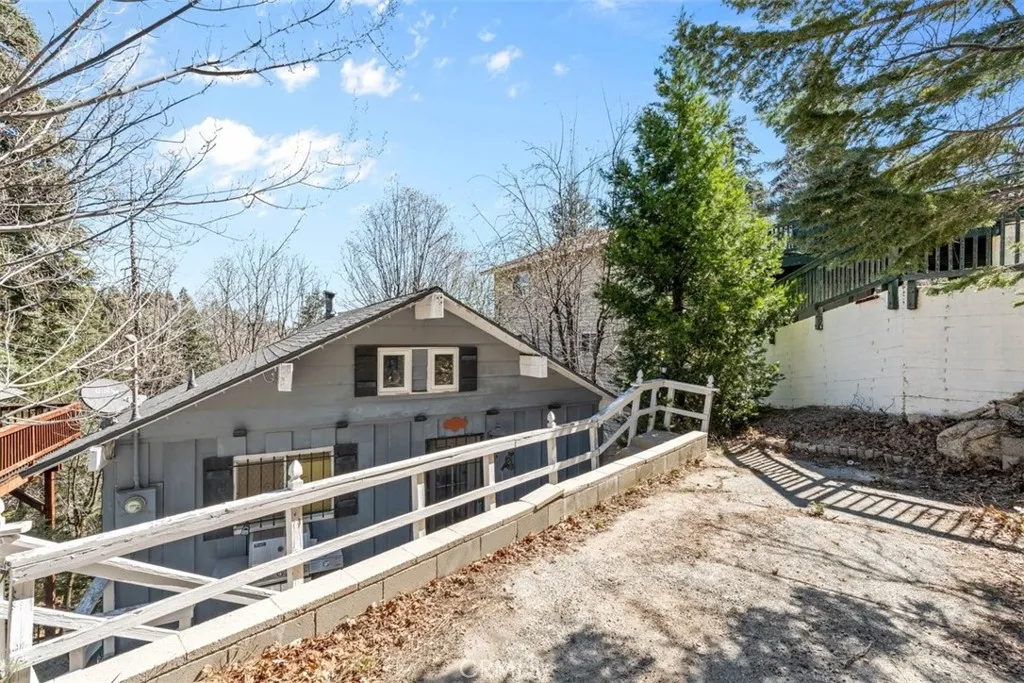 Additional image 3 of 26305 Jacqueline Road, Twin Peaks, CA 92391