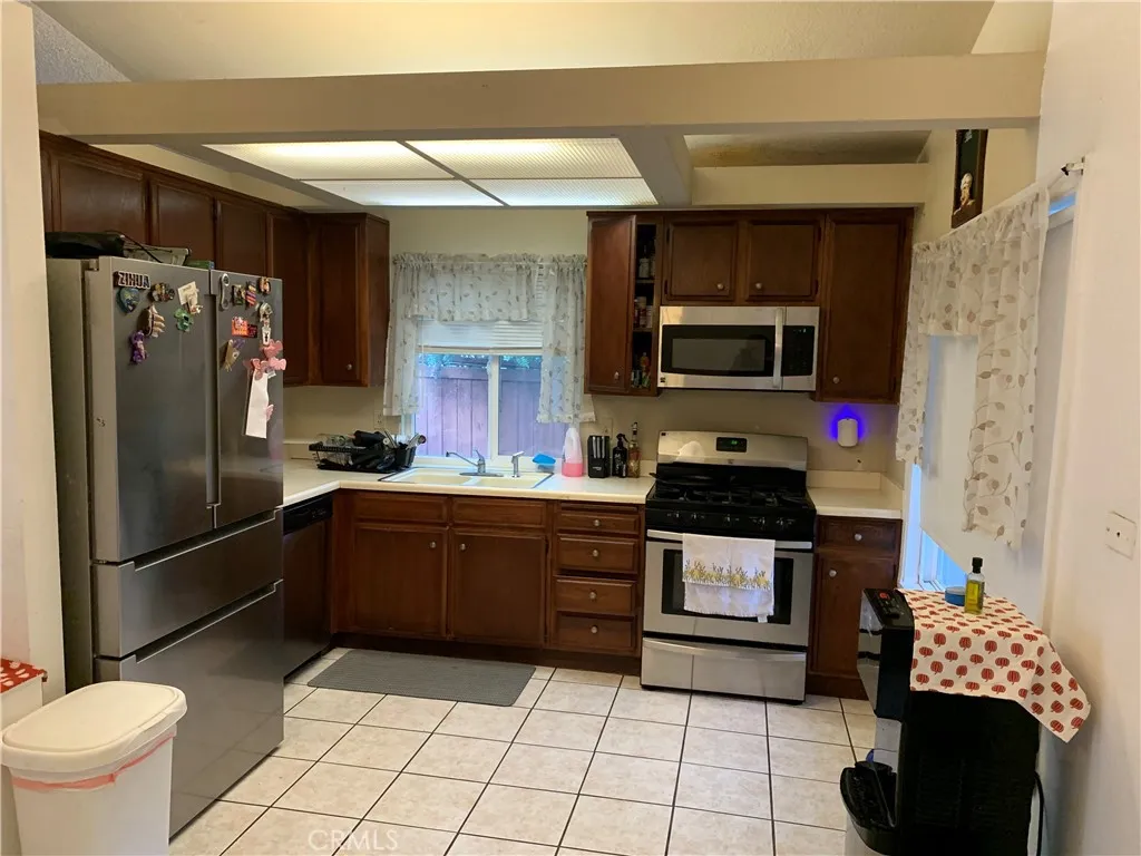 Additional image 9 of 15776 Bluechip Cir, Moreno Valley, CA 92551