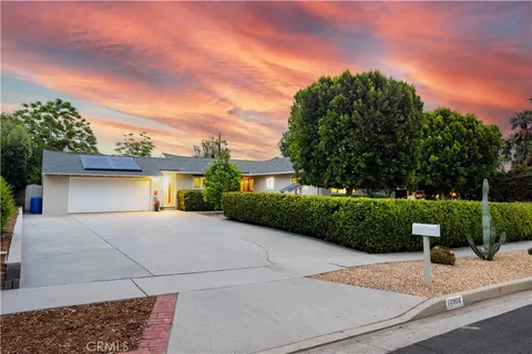 10906 Darby Avenue, Porter Ranch, CA MLS: SR25085879