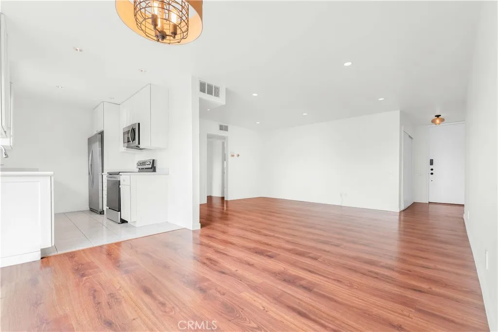 Additional image 3 of 532 N Rossmore Ave Unit 311, Los Angeles, CA 90004