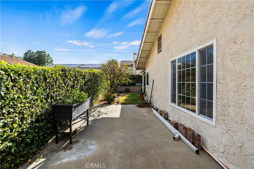 Additional image 58 of 25547 Via Impreso, Valencia, CA 91355