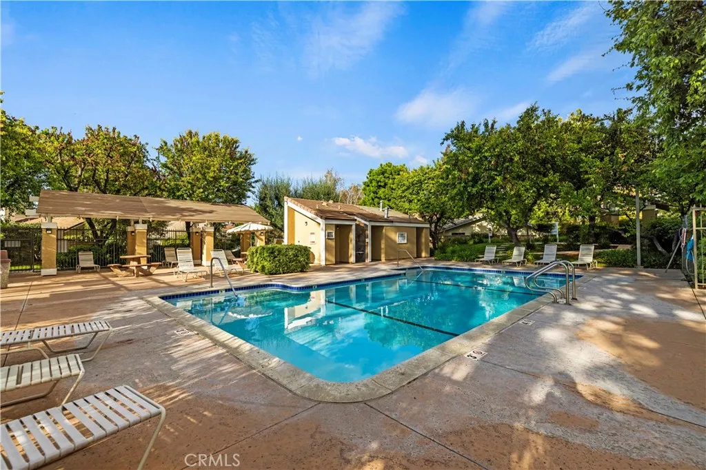 Additional image 138 of 25547 Via Impreso, Valencia, CA 91355