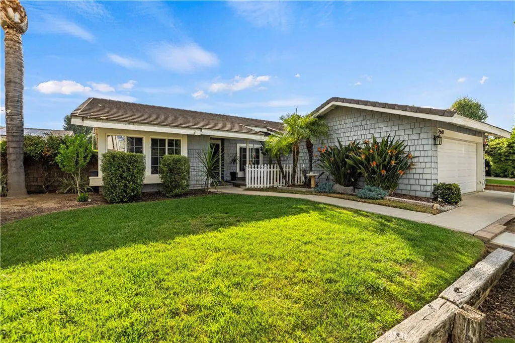 Additional image 66 of 25547 Via Impreso, Valencia, CA 91355