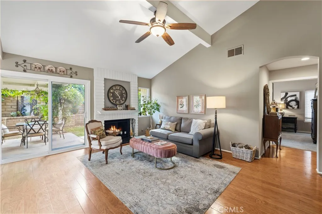 Additional image 97 of 25547 Via Impreso, Valencia, CA 91355