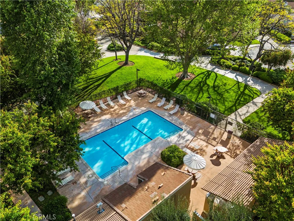 Additional image 83 of 25547 Via Impreso, Valencia, CA 91355